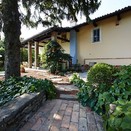 Alle Rive Bed'n'books Apt 3* Calamandrana